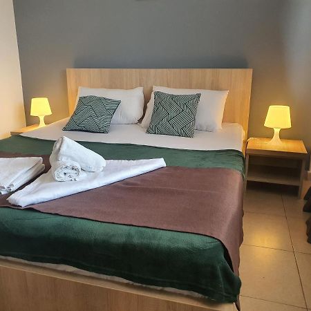 Villa Accommodation Bucureşti Ngoại thất bức ảnh