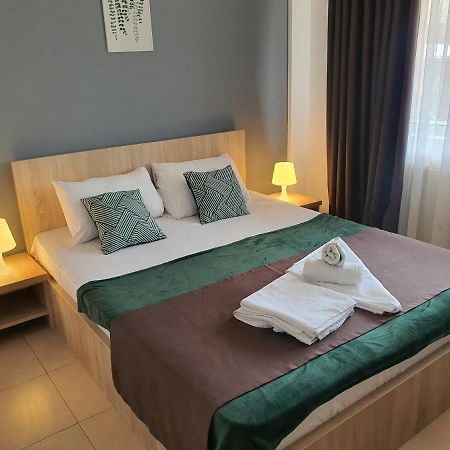 Villa Accommodation Bucureşti Ngoại thất bức ảnh