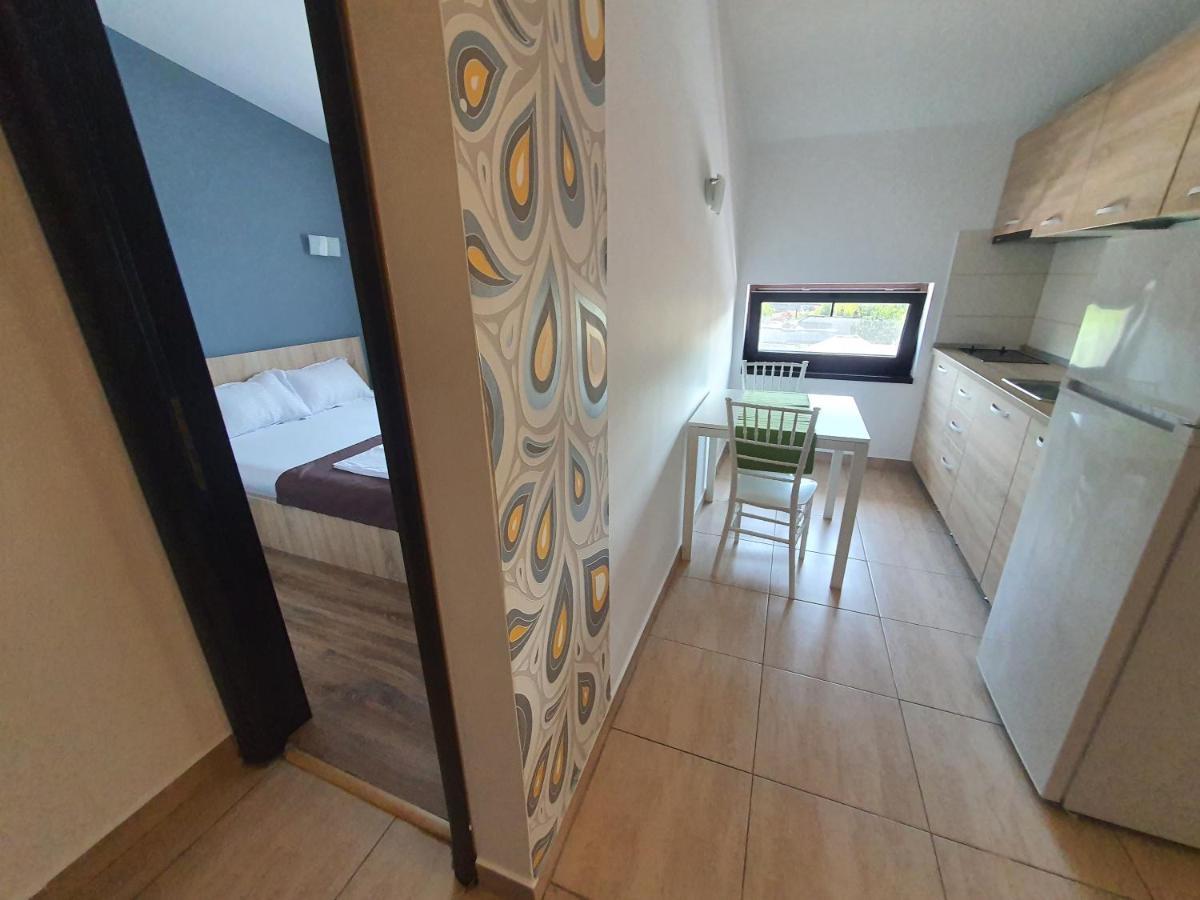 Villa Accommodation Bucureşti Ngoại thất bức ảnh