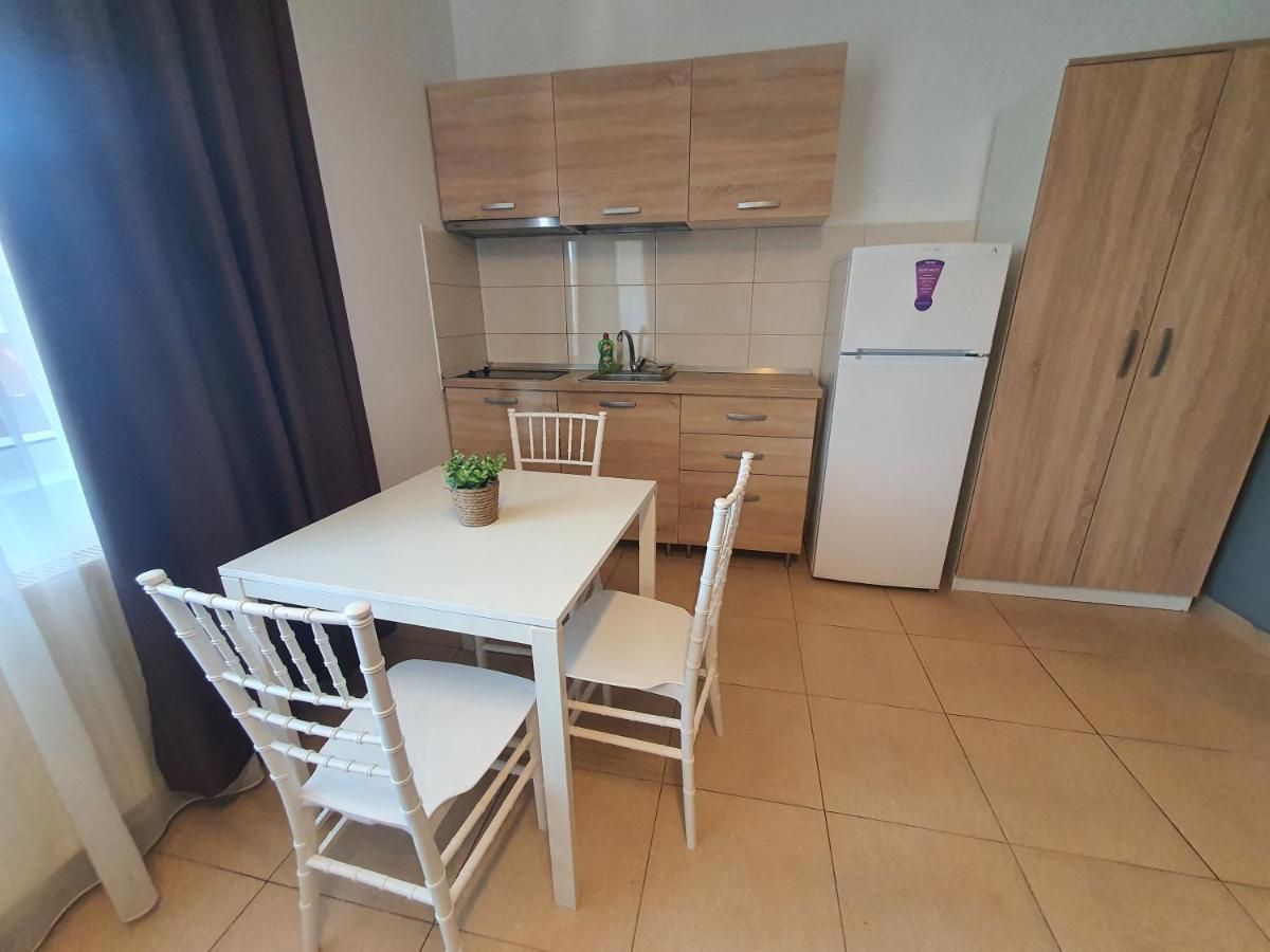 Villa Accommodation Bucureşti Ngoại thất bức ảnh