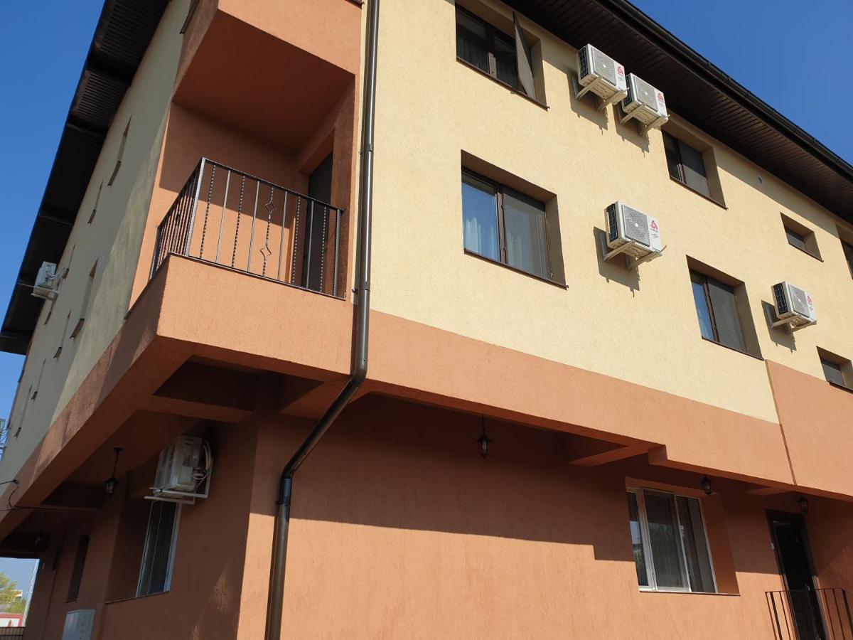Villa Accommodation Bucureşti Ngoại thất bức ảnh