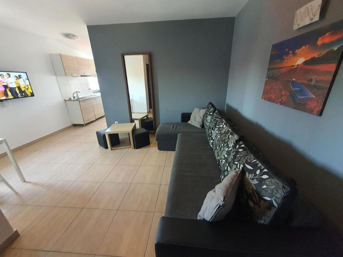 Villa Accommodation Bucureşti Ngoại thất bức ảnh