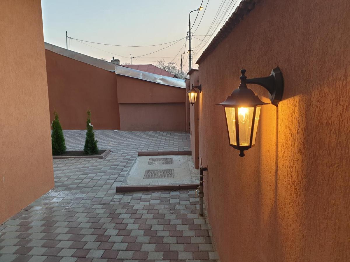 Villa Accommodation Bucureşti Ngoại thất bức ảnh