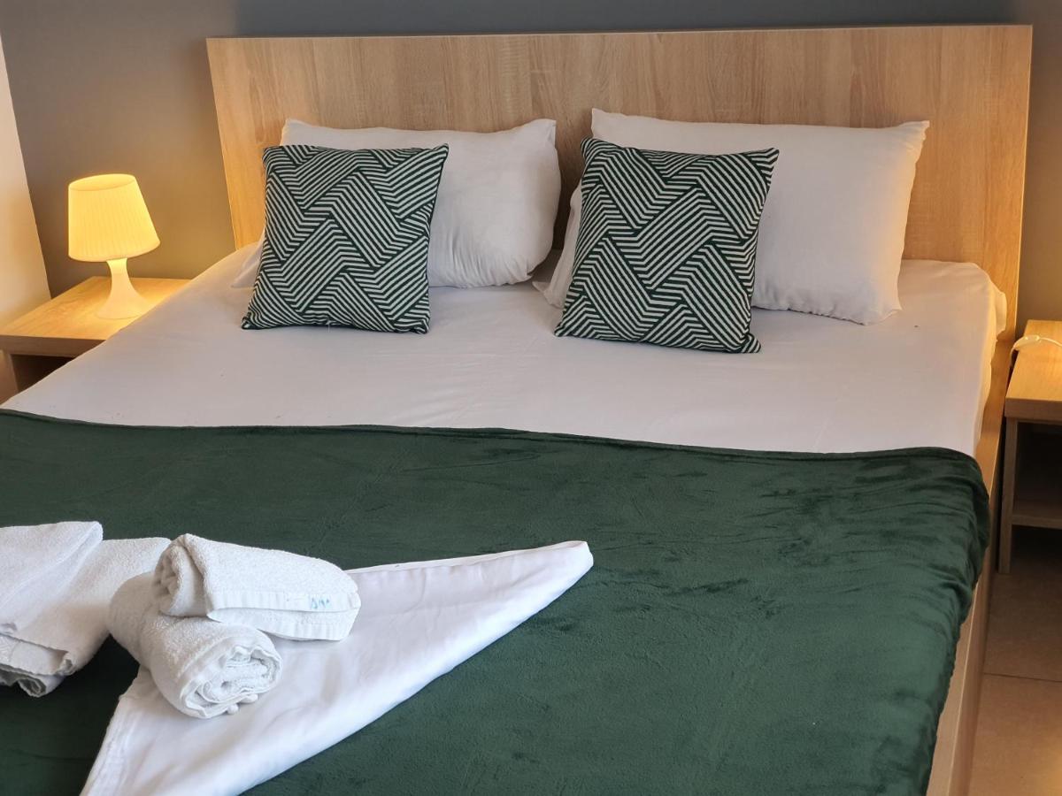 Villa Accommodation Bucureşti Ngoại thất bức ảnh