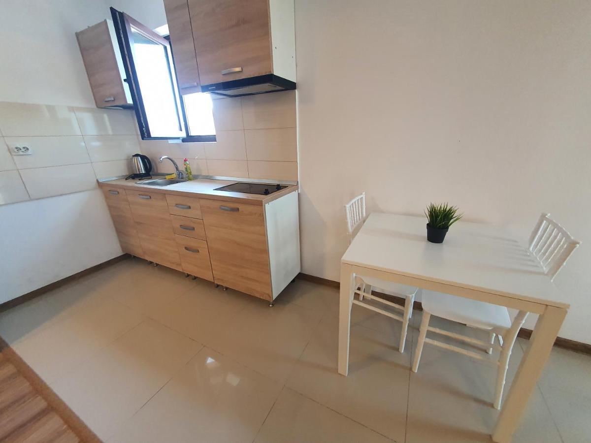 Villa Accommodation Bucureşti Ngoại thất bức ảnh