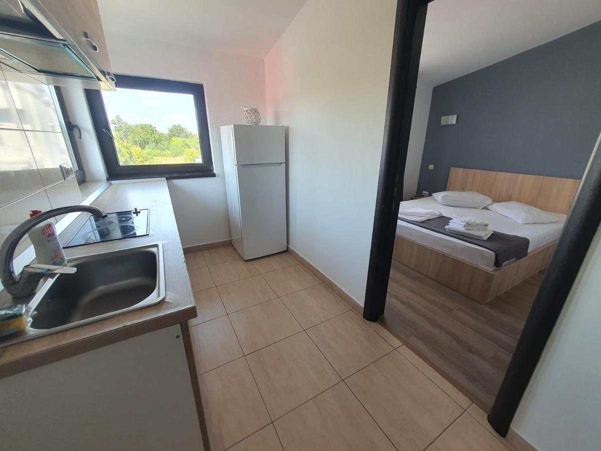 Villa Accommodation Bucureşti Ngoại thất bức ảnh